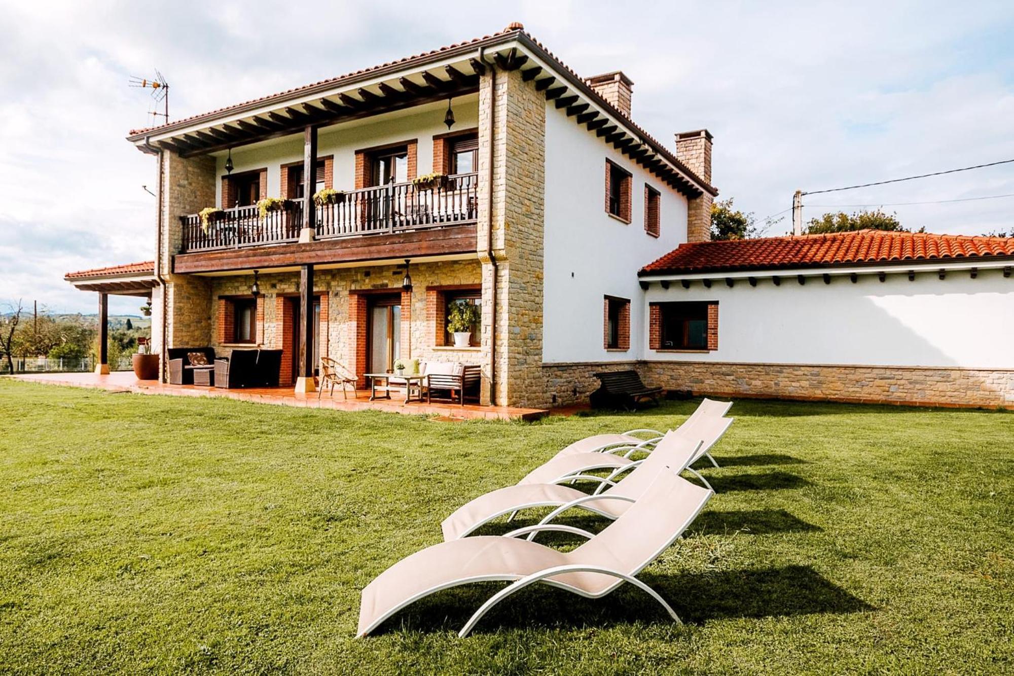 Villa Tiviti Oviedo Exteriér fotografie