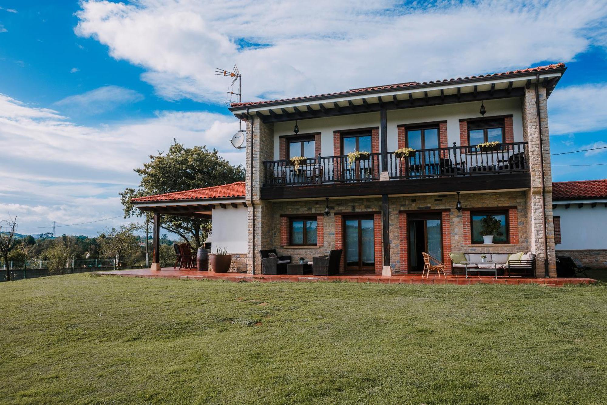 Villa Tiviti Oviedo Exteriér fotografie