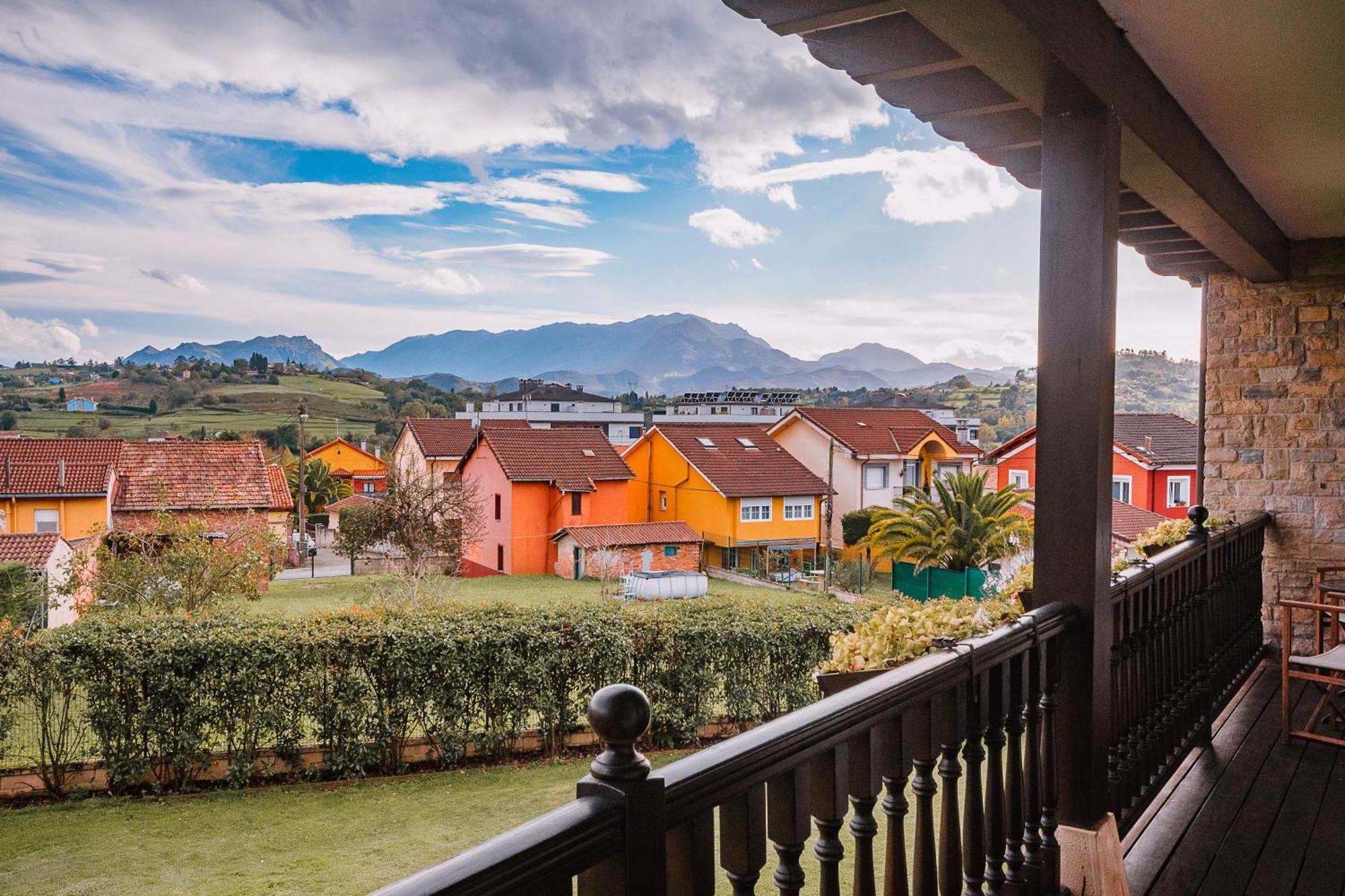 Villa Tiviti Oviedo Exteriér fotografie