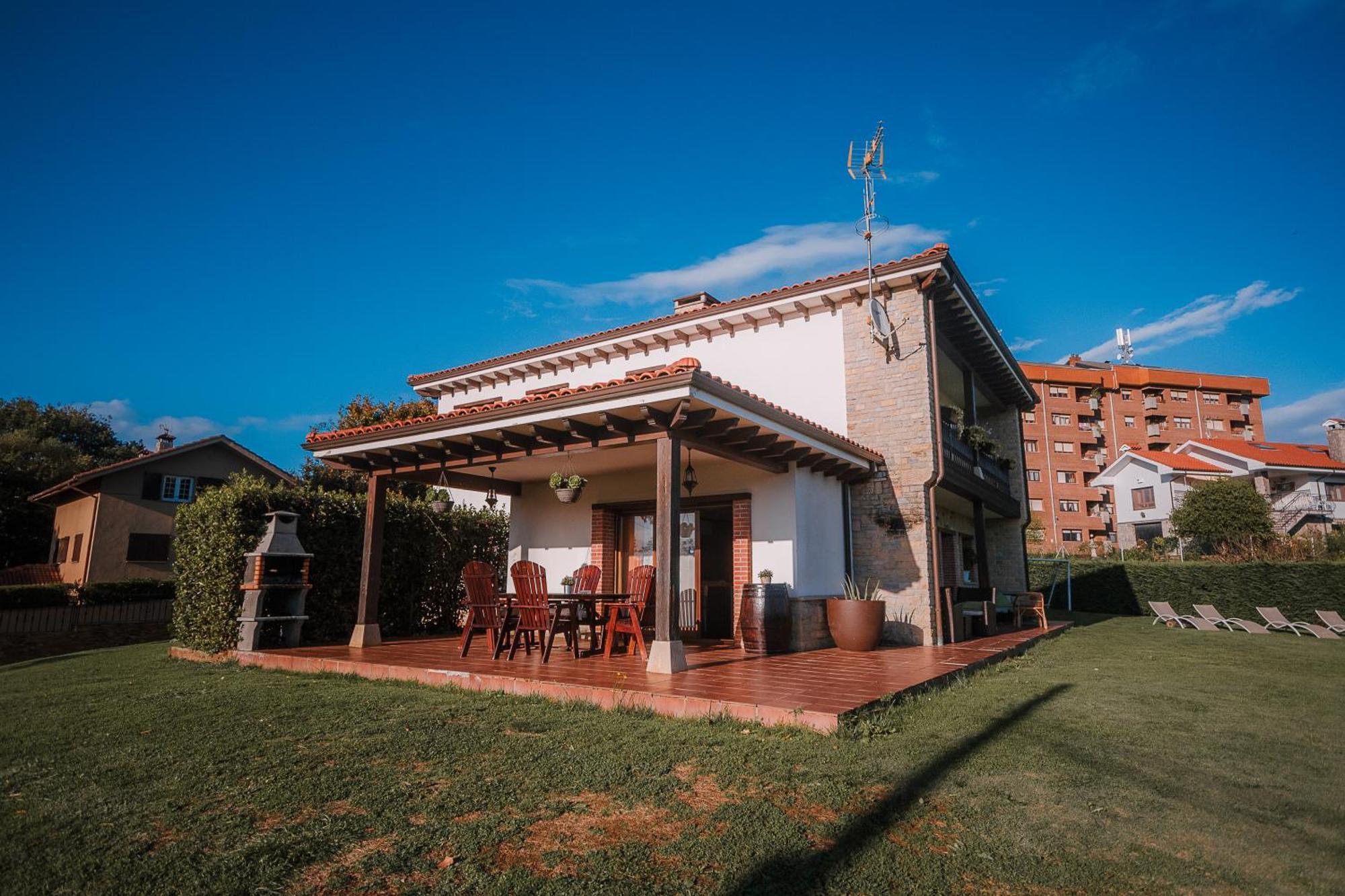 Villa Tiviti Oviedo Exteriér fotografie